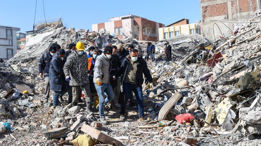 ЗЛОВЕЩИ ЦИФРИ: Броят на жертвите в Турция и Сирия надхвърли 33 000