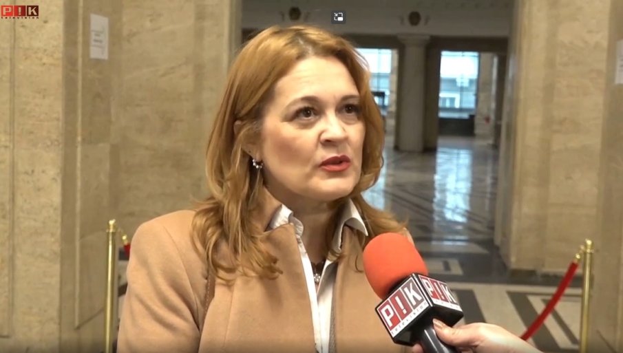 ПИК TV! Партия, благословена от Меркел, се хвърля в изборите! Ирина Репуц: Време е за християндемокрация (ВИДЕО)