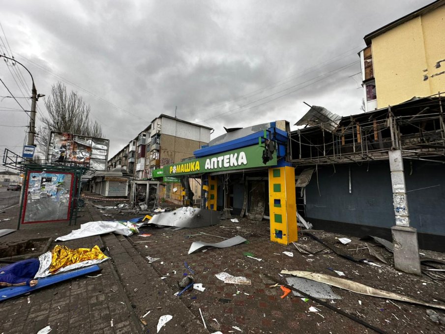 Руски обстрел в Херсонска област взе три жертви, сред които и дете