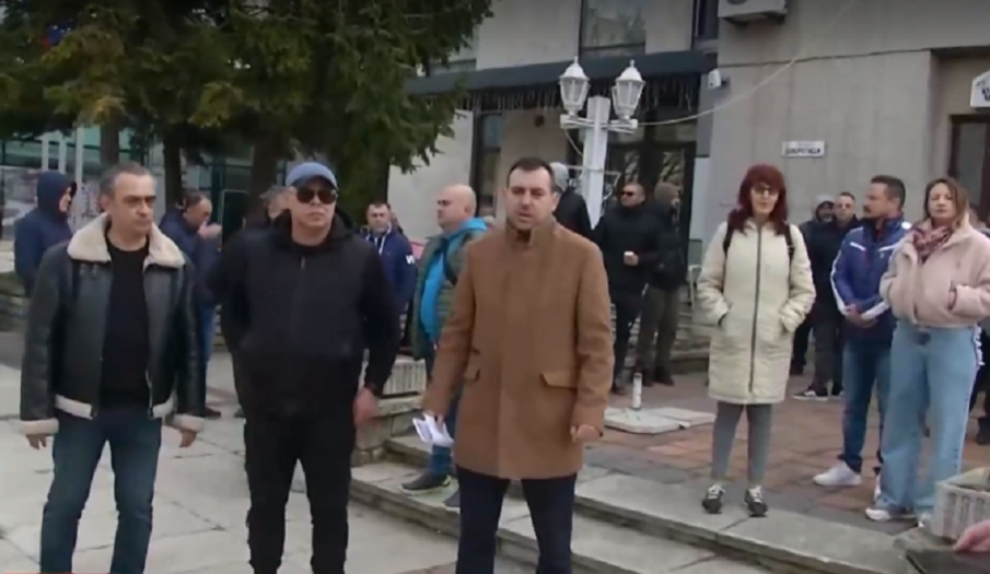 Собственици на заведения скочиха на протест в Каварна