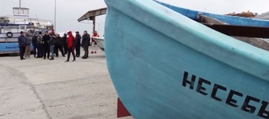 Рибари от Несебър притеснени, местят корабите и лодките в безопасни пристанища