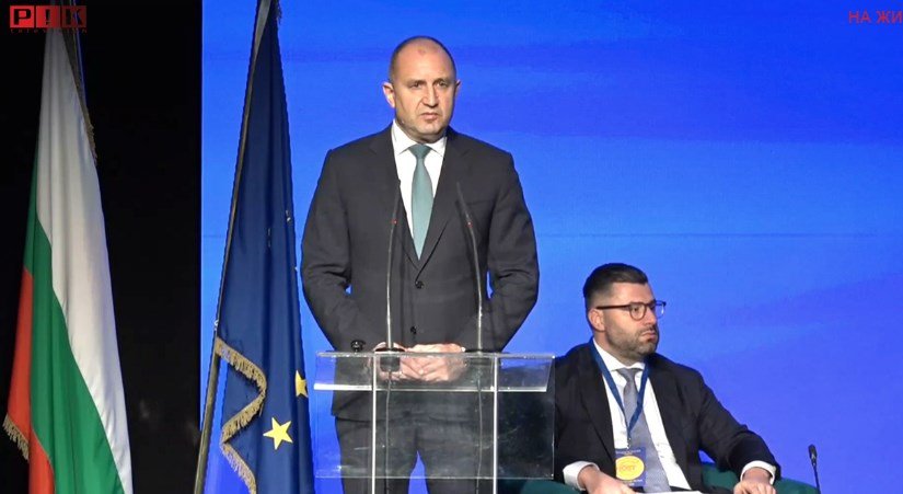 ПИК TV: Румен Радев: За България членството в еврозоната не е брошка на ревера, не е въпрос на мерак, а е стратегическа национална цел (ВИДЕО/ОБНОВЕНА)