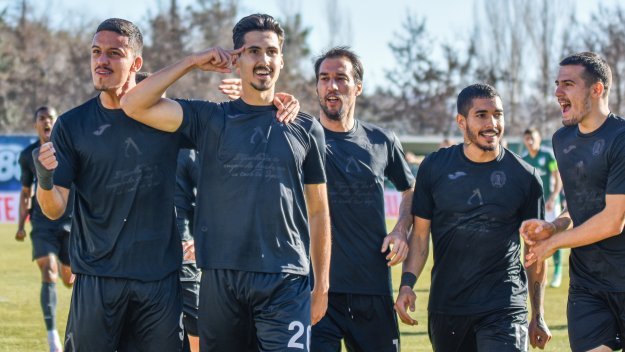 От Дубай до Ла Лига! Левски играе престижна контрола