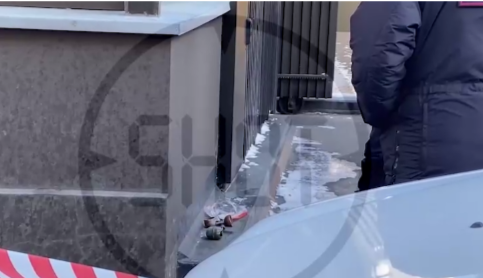 Сапьори вдигнати по тревога за ръчни гранати в посолството на Швейцария в Москва (ВИДЕО)