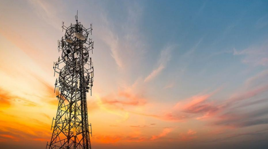 Токов удар уби 34-годишен мъж, качил се на електрически стълб край Чепеларе