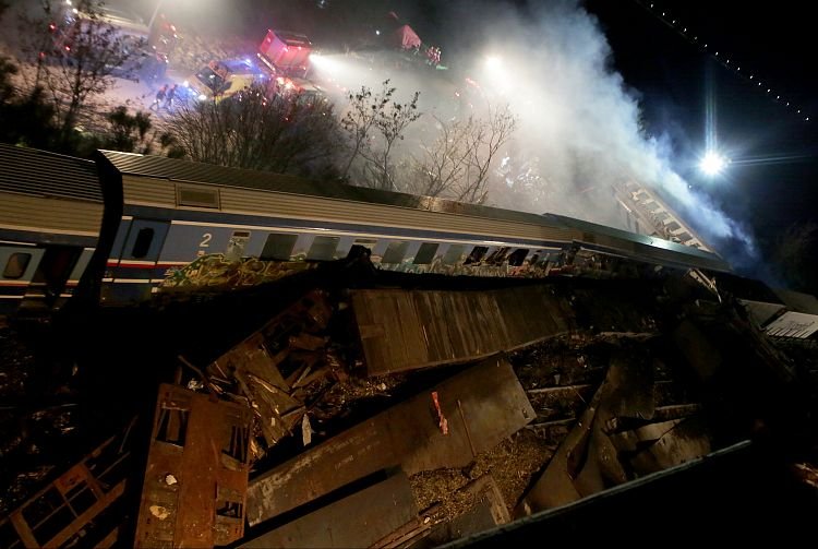 Уволниха началника на полицията в Гърция след ужасяващата влакова катастрофа