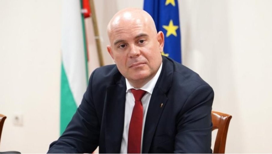 Главният прокурор Иван Гешев заминава за Азербайджан