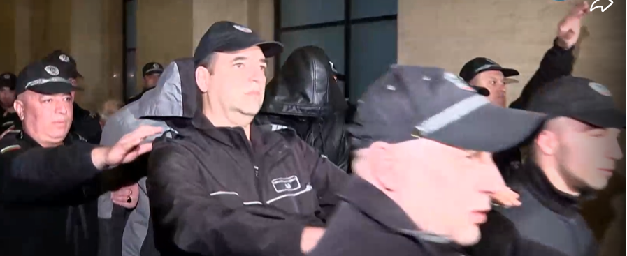 Съдът решава за ареста на обвиняемите за смъртта на мигрантите край Локорско