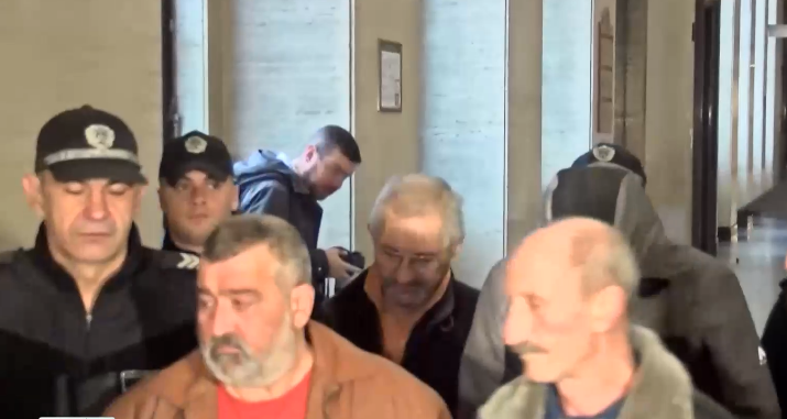 Обвиняемите по случая Локорско остават в ареста