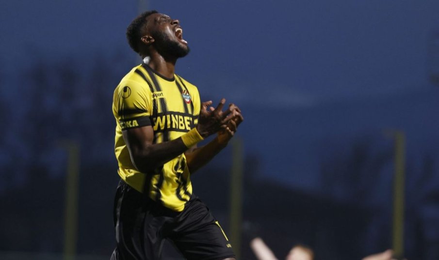 Турски елитен клуб следи нападател на Ботев (Пд)