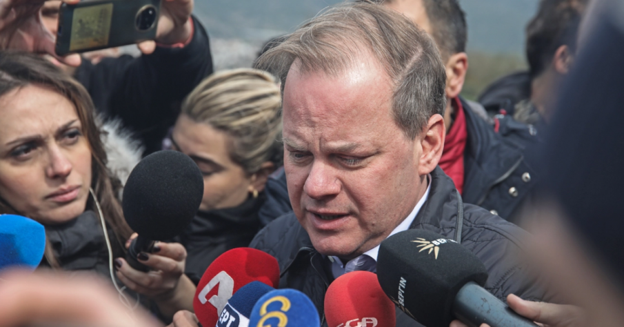 Гръцкият министър на транспорта подаде оставка заради днешната влакова катастрофа