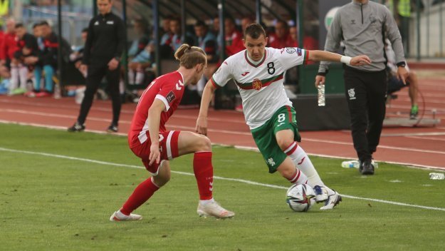 Лудогорец стяга българска атака