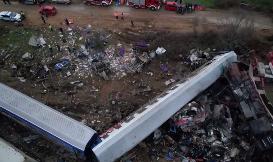 Загубен билет спаси живота на студентка при тежката влакова катастрофа в Гърция