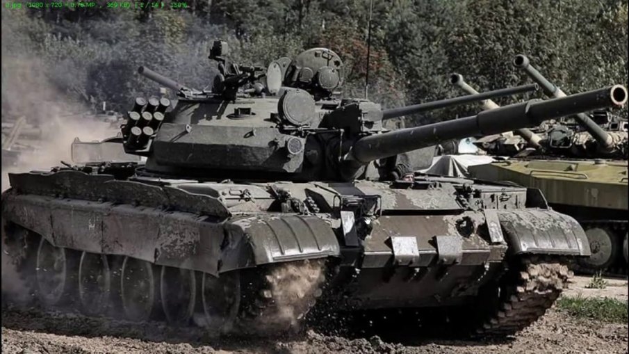 Лондон: Русия праща на фронта бойни танкове от Студената война