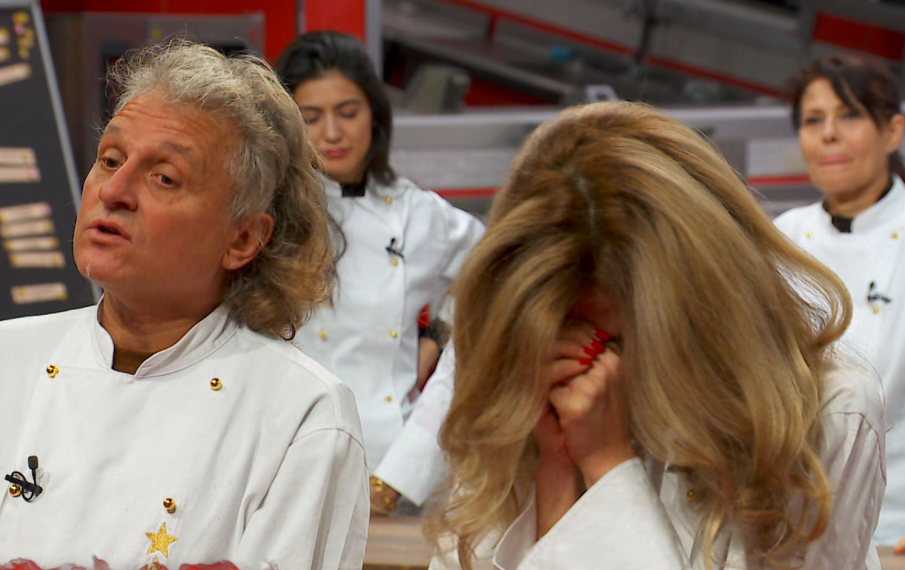 Деси Банова пламна от срам, Къци я издъни в Хелс Китчън