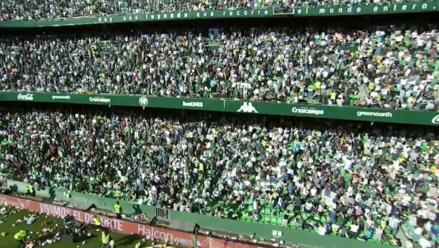 Испански фенове се биха с полицията в Манчестър, провокираха агитката на Юнайтед (ВИДЕО)