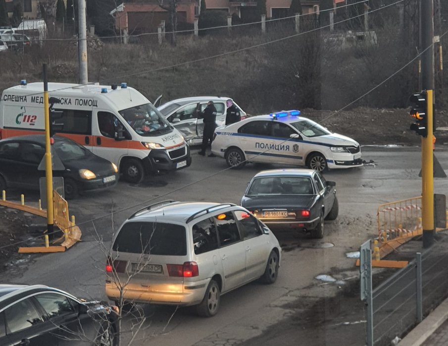 ОТ ПОСЛЕДНИТЕ МИНУТИ: Почина и мъжът от мелето на пътя София-Самоков