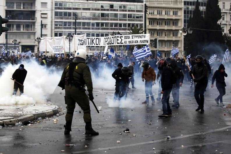 Над 40 000 протестираха по улиците на Атина