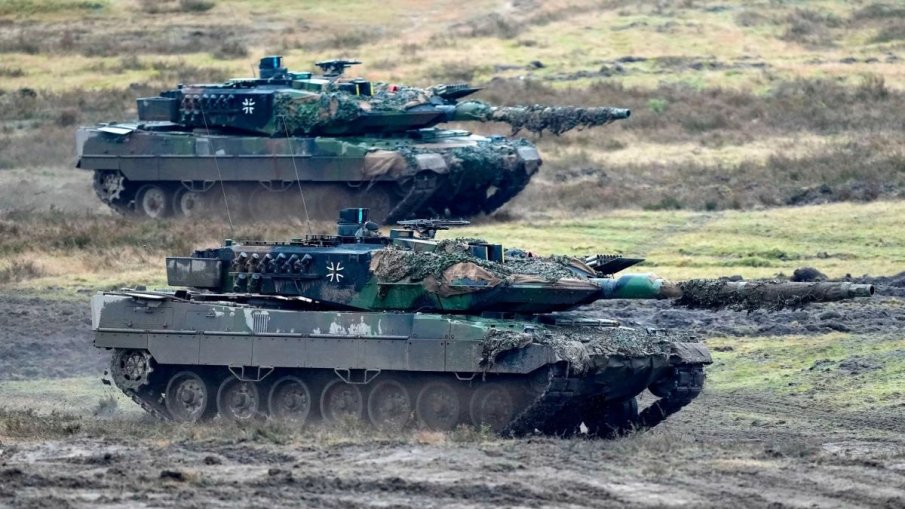 ИЗНЕНАДВАЩА ОФАНЗИВА: Киев струпа 10 батальона и Leopard 2 до Бахмут, минава ли в контраатака?