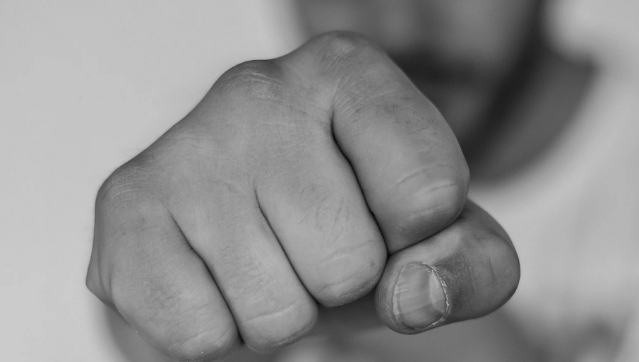 Мъж нападна фелдшерка в Харманли