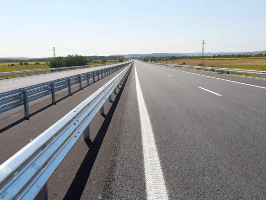 ВАЖНО ОТ АПИ: Ограничават движението на камиони по част от магистрала „Тракия“