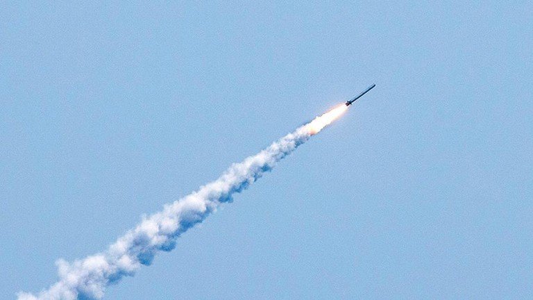Защо Русия прибегна до ракетите Кинжал? (ВИДЕО)