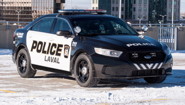 Микробус се вряза в пешеходци в канадско градче, най-малко двама са загинали