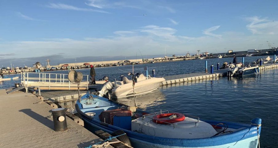 СЛЕД СКАНДАЛНА ЗАПОВЕД: 400 лодки в Поморие стават паметници, попчетата и сафридът ще са мираж