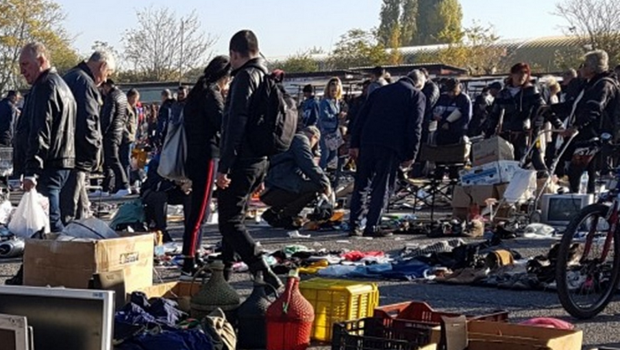 Силиконови импланти втора ръка вървят за 100 лева на битака