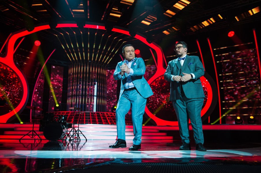 СТАНА СТРАШНО: Ергенът Рачков взе на мезе Ергенът