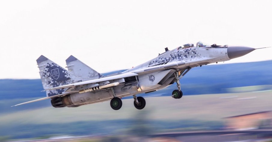 Словакия взе решение - изпраща изтребители МиГ-29 на Украйна