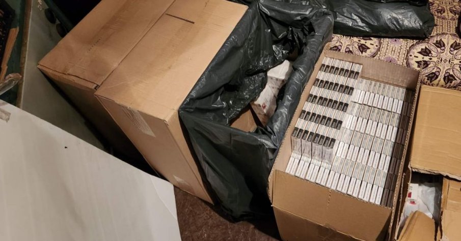 Иззеха 90 000 къса цигари без акцизен бандерол