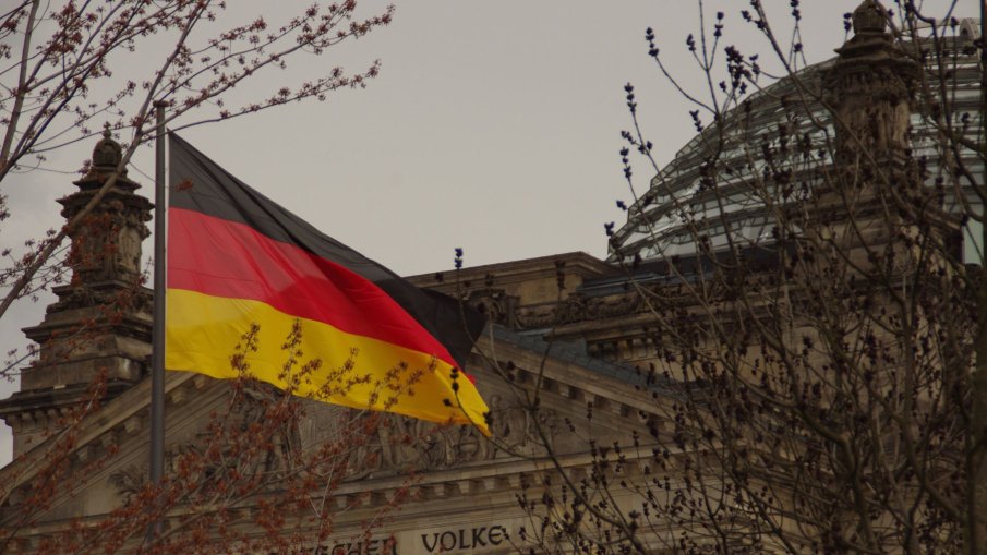 Германия затегна мерките за сигурност около храмовете заради сигнал за терористична атака