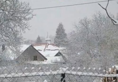 Сняг затрупа Румъния, в планините е над 2 метра
