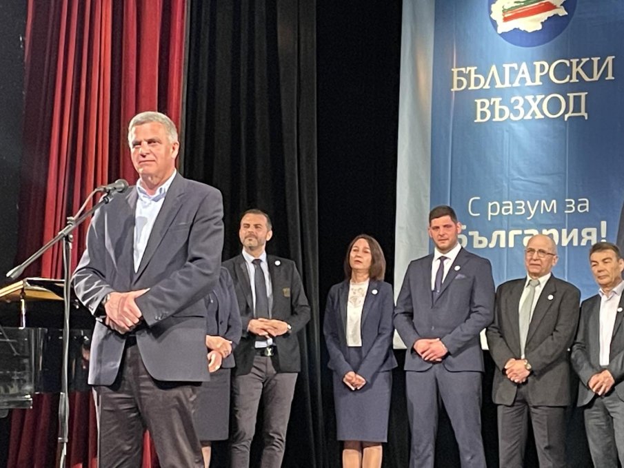 Стефан Янев: Ние първи върнахме в политиката думи като „диалог“ и „взаимодействие“