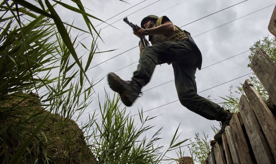 Северна Македония е дарила на Украйна нефункционални хеликоптери