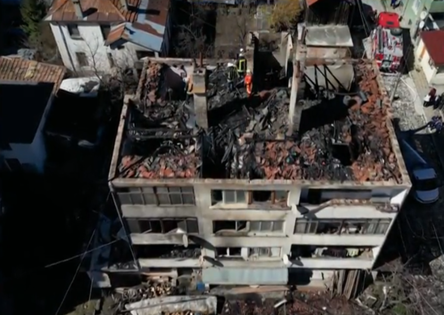 СЛЕД ПОЖАРА В ЧЕПЕЛАРЕ: Какво ще се случи с хората, загубили домовете си