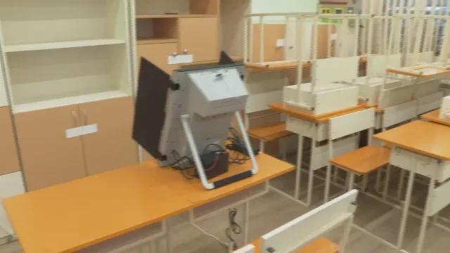 Фалстарт в Градец: Машина за гласуване пусна празна бюлетина