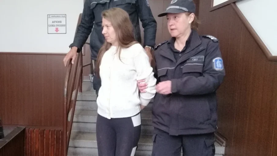 Убийца от Пловдив изплака в съда: Той ме подтикна да го довърша! Бях жертва на насилие