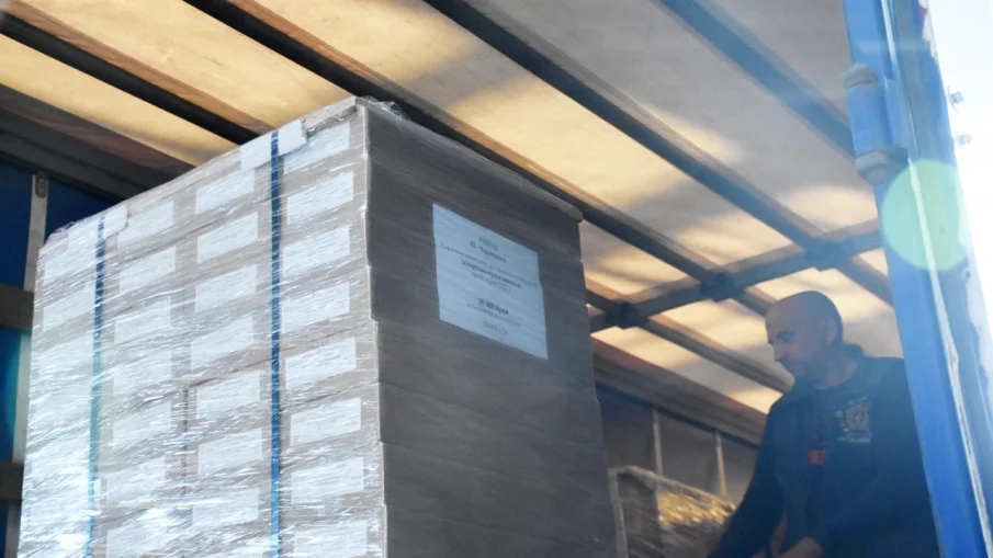 Превозването на бюлетините за вота започва