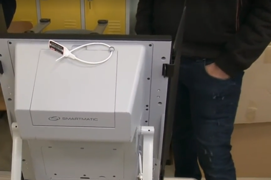 ЗАПОЧНА СЕ: Проблем с машина в една от секциите в Бургас