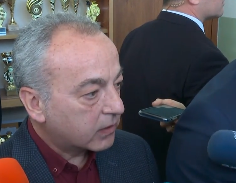Гълъб Донев ще открие Пролетния панаир на книгата пред НДК в понеделник