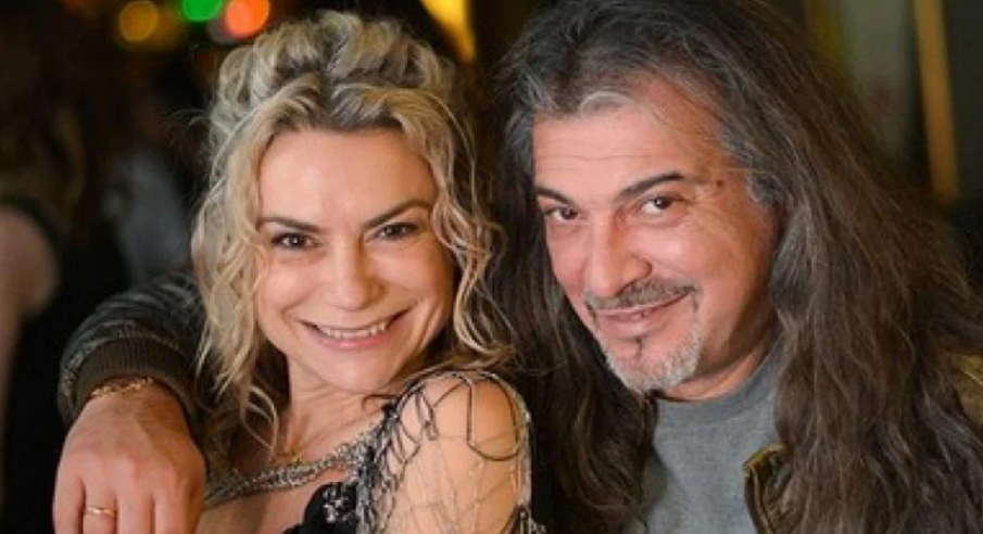 Майката на Халваджиян изгря на парти на Господарите