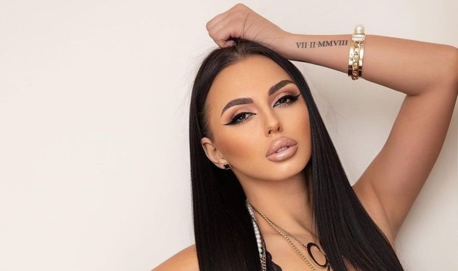 Теодора от Ергенът в гореща афера с футболист от ЦСКА