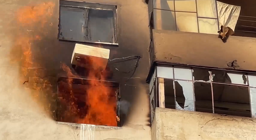 Къща избухна в пламъци в Старозагорско