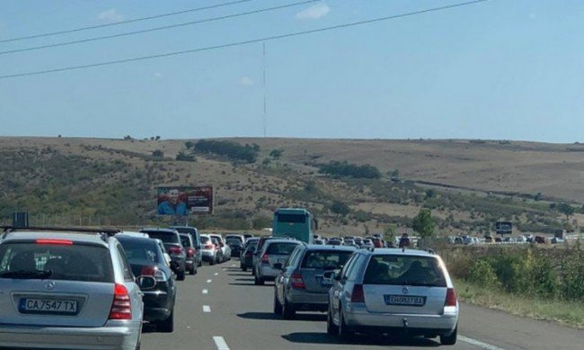Втора верижна катастрофа на магистрала „Тракия”, има задръстване
