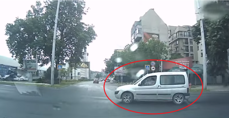 Камикадзета дебнат на кръговите кръстовища в Пловдив