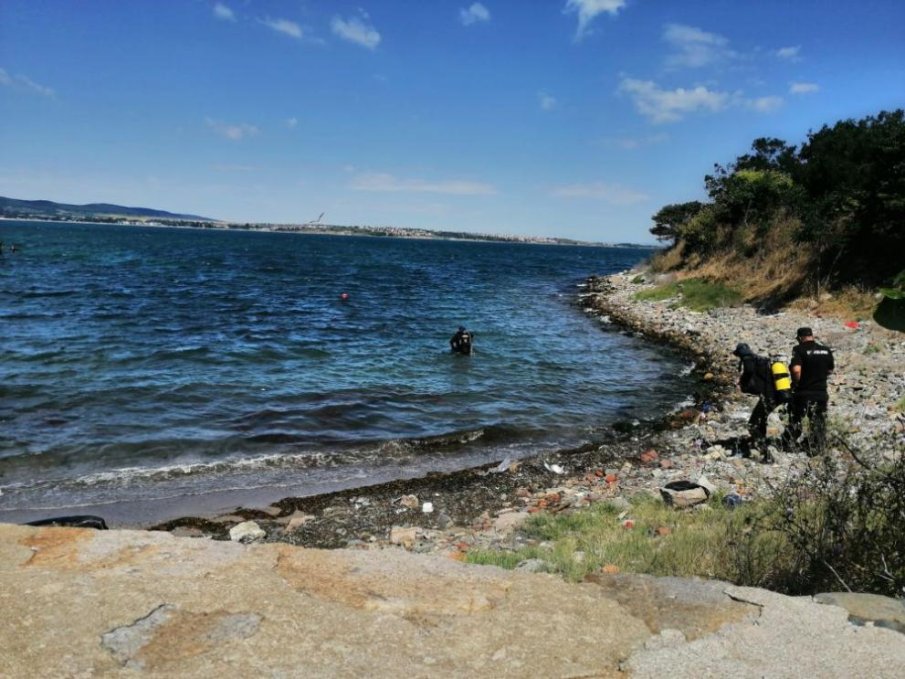 Фалшива тревога за мина вдигна на крак военноморските сили във Варна