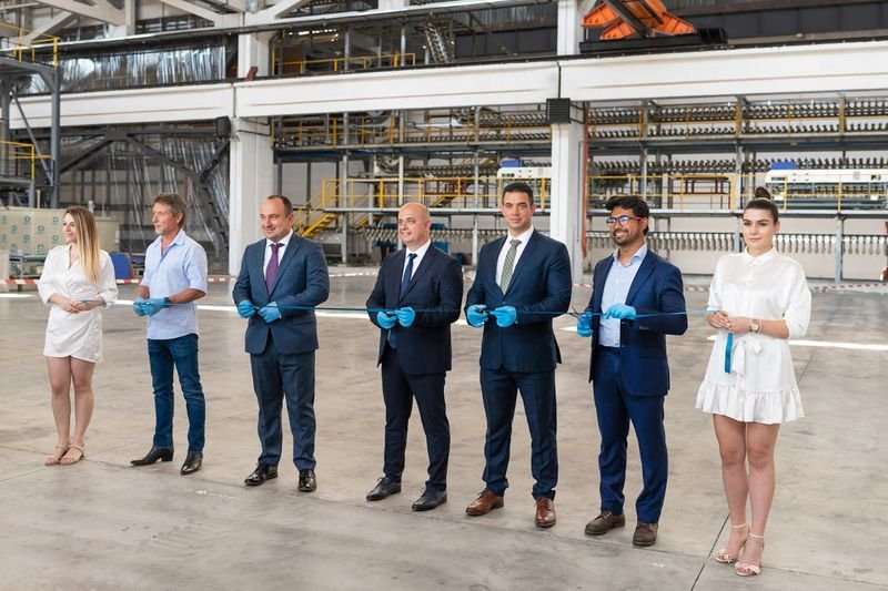 Фабриката за нитрилни ръкавици в Пловдив фалира за нула време