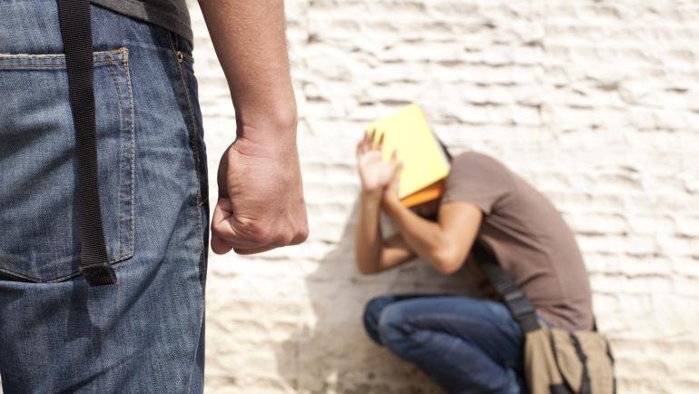 Бабаит уби съселянин с ритник в главата